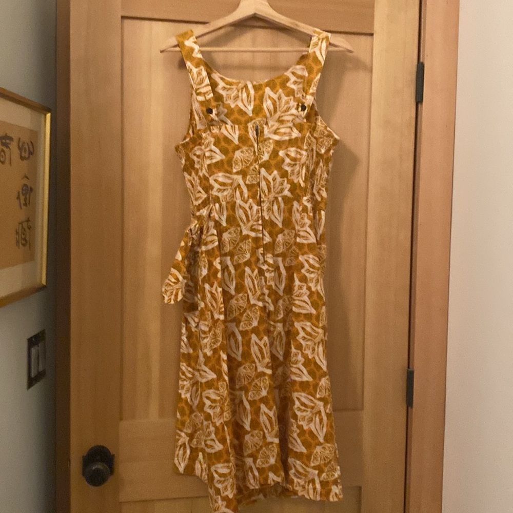Patagonia Pataloa size 10 dress. Comfortable and cute.